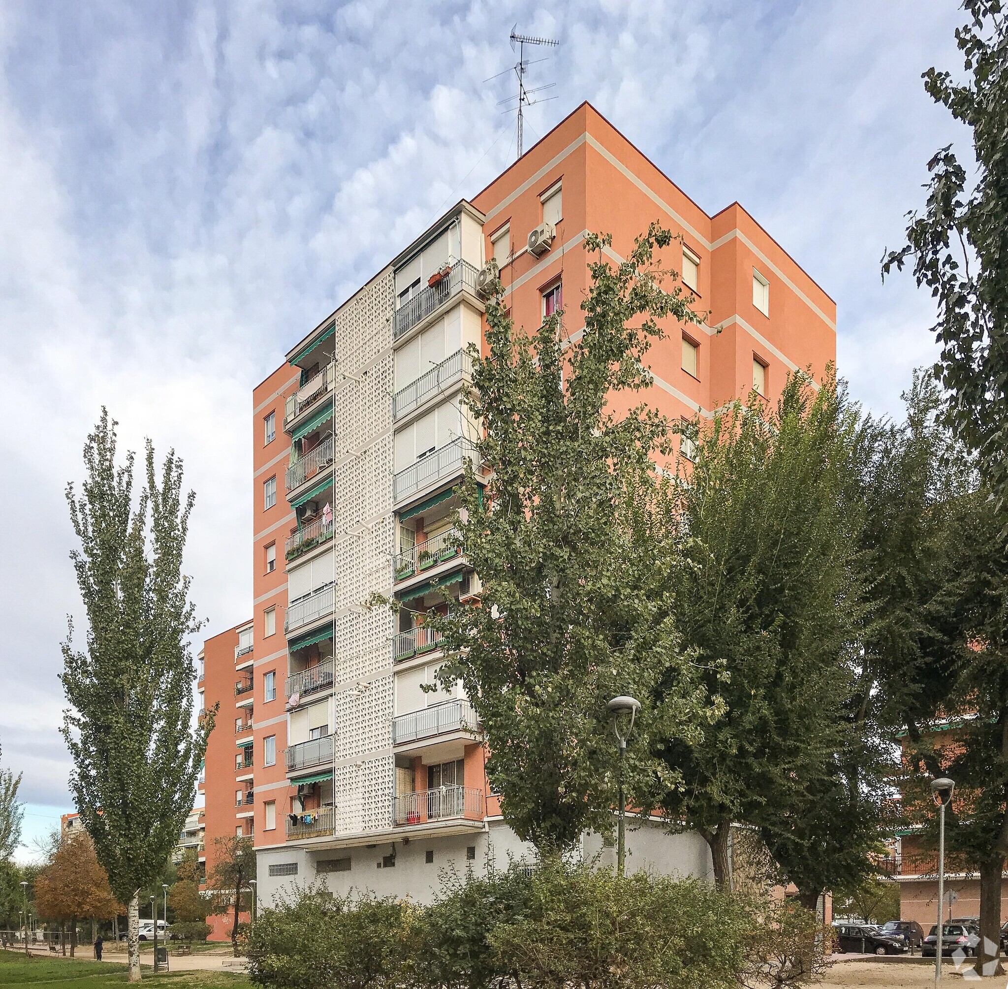 Calle Palmas, 14, Móstoles, Madrid for lease Primary Photo- Image 1 of 3