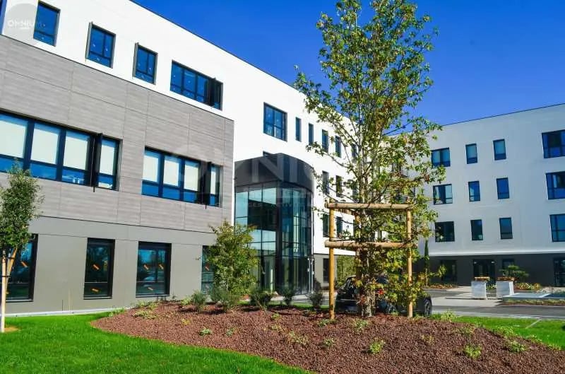 Office in Genas for lease Building Photo- Image 1 of 11