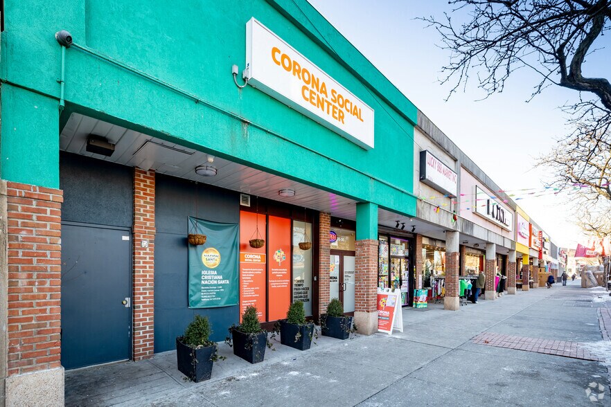 35-16-35-30 Junction Blvd, Flushing, NY for sale - Primary Photo - Image 1 of 1