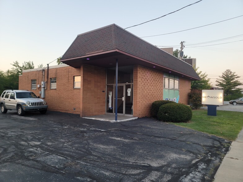 5522 Pearl Rd, Parma, OH for lease - Building Photo - Image 1 of 12