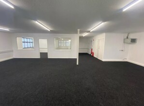 Kingsway, Gateshead for lease Interior Photo- Image 2 of 5