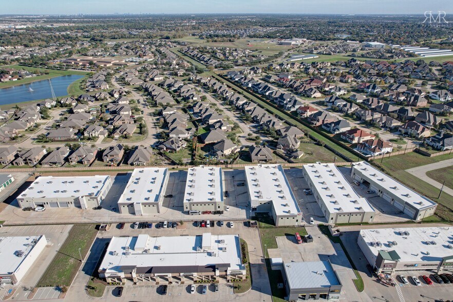 1435 FM 1463 Rd, Katy, TX for lease - Building Photo - Image 3 of 3