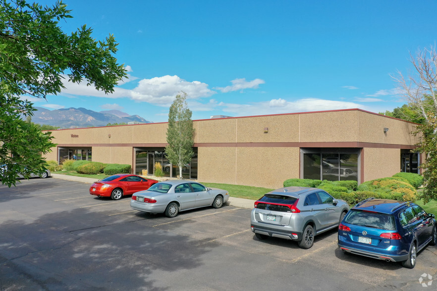 2225-2255 Executive Cir, Colorado Springs, CO for lease - Primary Photo - Image 1 of 18