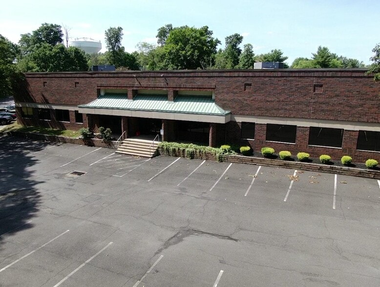 500 Horizon Dr, Chalfont, PA for lease - Building Photo - Image 2 of 9