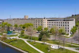 More details for 900-1000 Monroe Ave NW, Grand Rapids, MI - Office for Lease