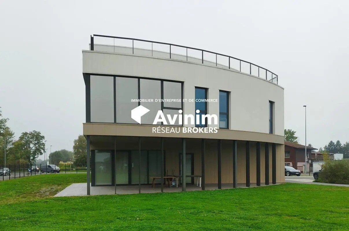 Office in Thyez for lease Building Photo- Image 1 of 5