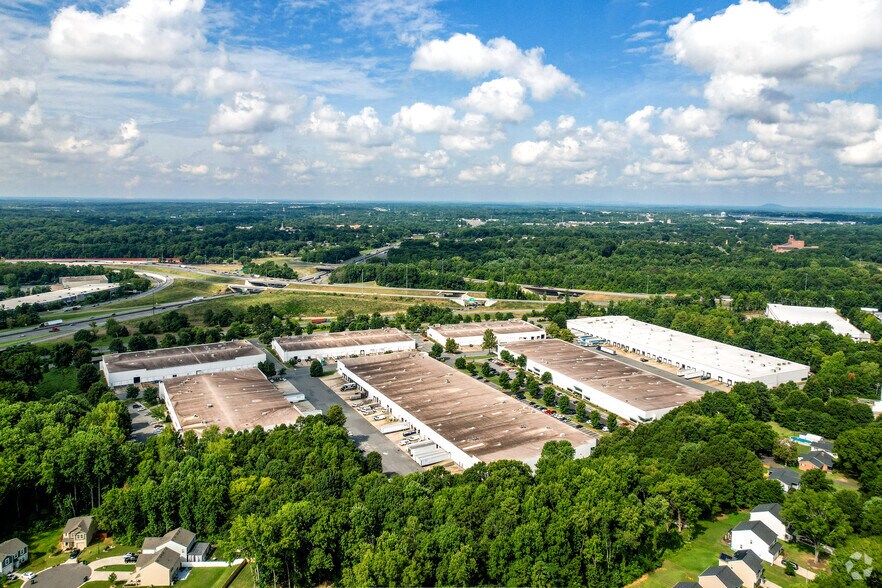 2217 Distribution Center Dr, Charlotte, NC for lease - Aerial - Image 2 of 11