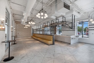 887-891 Howell Mill Rd NW, Atlanta, GA for lease Interior Photo- Image 2 of 5