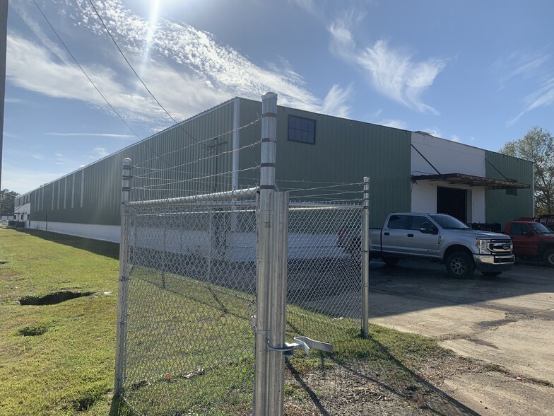 6100 Saint Vincent Ave, Shreveport, LA for lease - Building Photo - Image 3 of 11