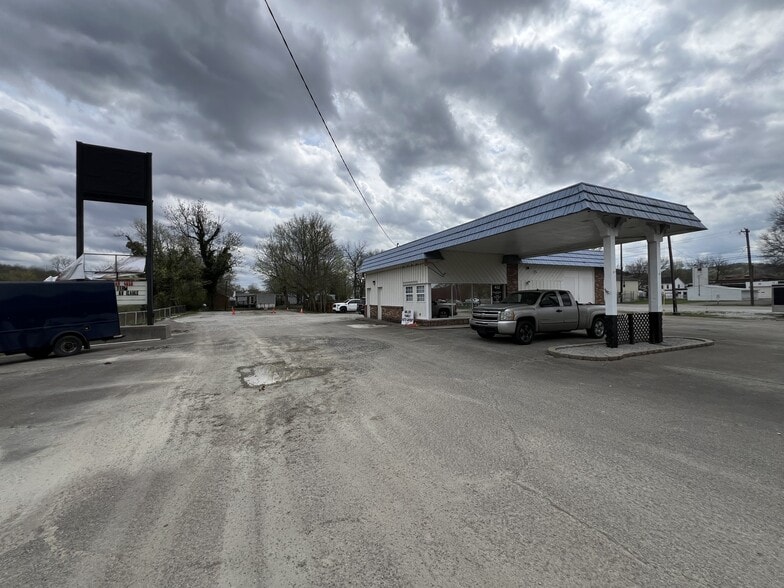 410 Walnut St, New Richmond, OH for sale - Building Photo - Image 2 of 23