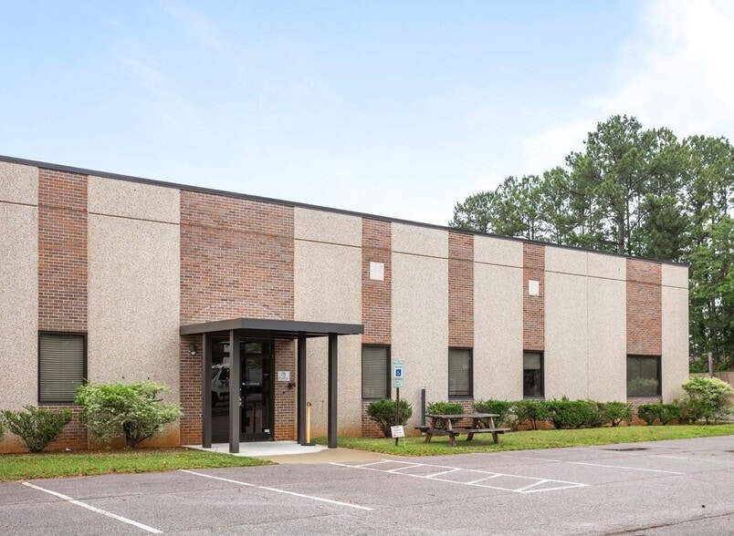 319 Chapanoke Rd, Raleigh, NC for lease - Building Photo - Image 3 of 5
