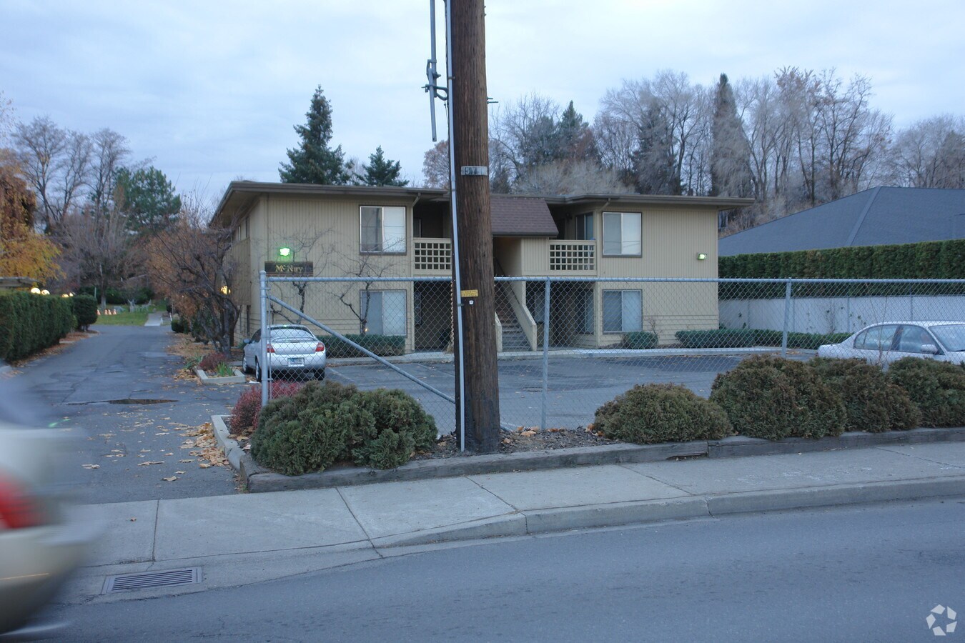 2000 W Lincoln Ave, Yakima, WA 98902