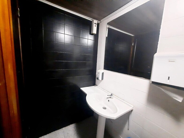 Retail in L'Alcúdia for sale - Building Photo - Image 1 of 26