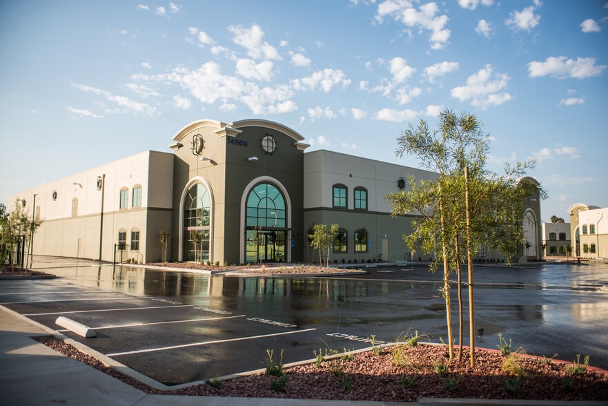 14868 Los Angeles St, Irwindale, CA for lease - Building Photo - Image 2 of 23
