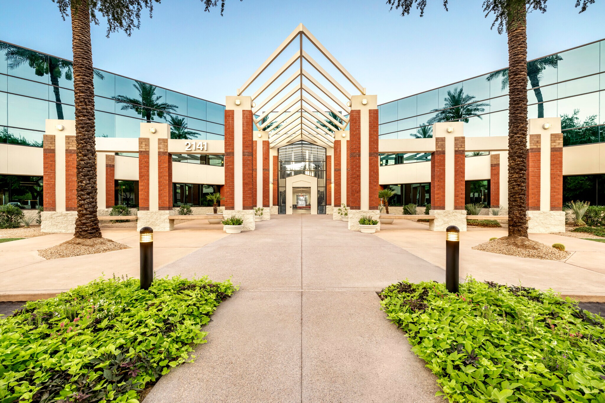 2141 E Broadway Rd, Tempe, AZ for sale Primary Photo- Image 1 of 1