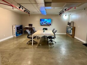 2000-2010 NW 93rd Ave, Miami, FL for lease Interior Photo- Image 2 of 3