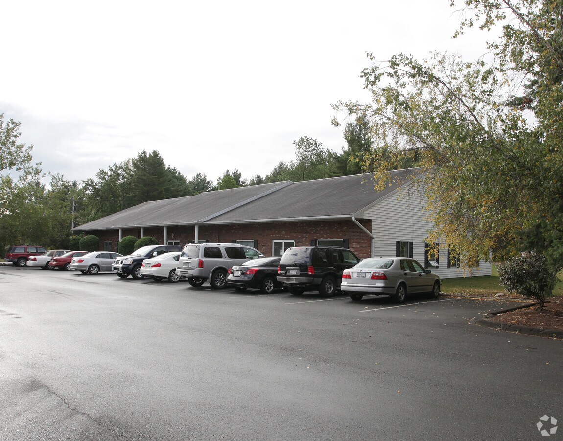 1580 Columbia Tpke, Castleton On Hudson, NY 12033