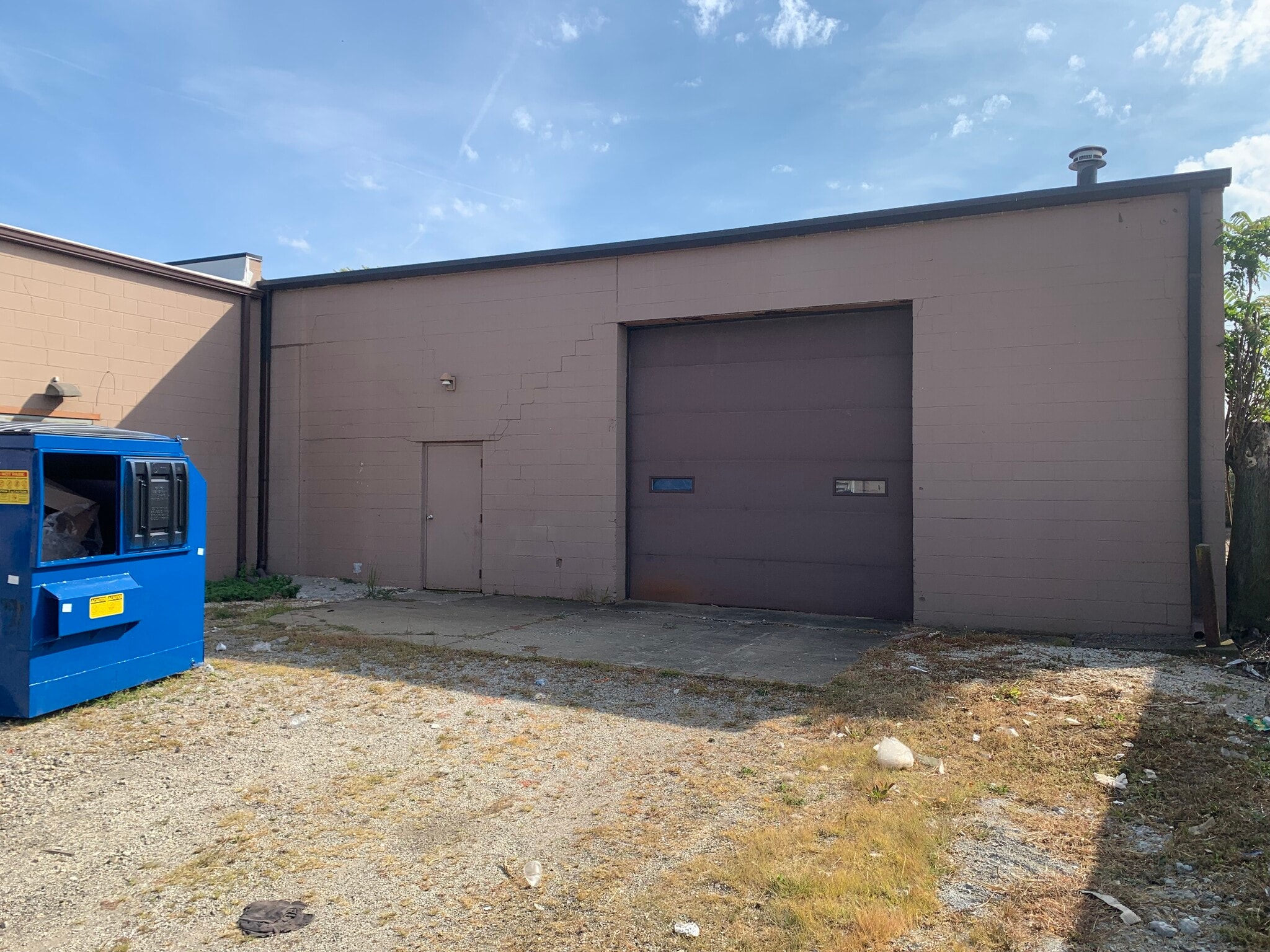 2110-2130 Columbus Rd NE, Canton, OH for lease Interior Photo- Image 1 of 4