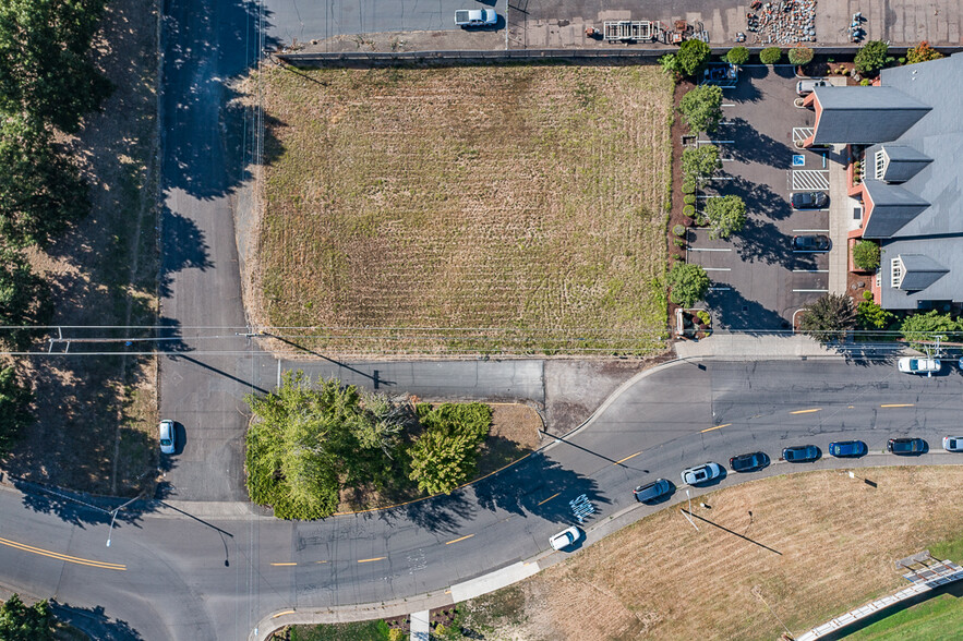 1020 24th, Albany, OR for sale - Aerial - Image 2 of 4