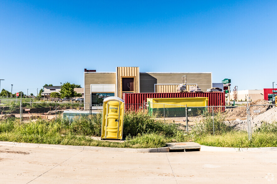 34065 Commerce Dr, De Soto, KS for sale - Primary Photo - Image 1 of 1