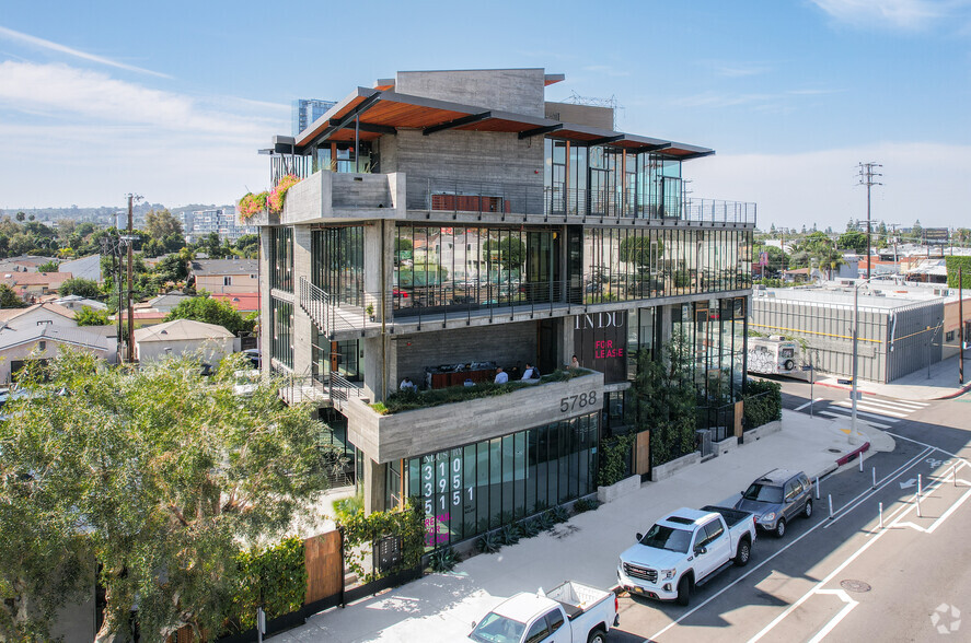 5788 W Adams Blvd, Los Angeles, CA for lease - Building Photo - Image 2 of 22