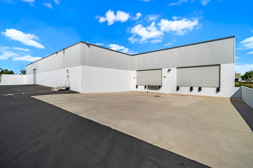 15503 S Blackburn Ave, Norwalk, CA for sale - Building Photo - Image 2 of 6