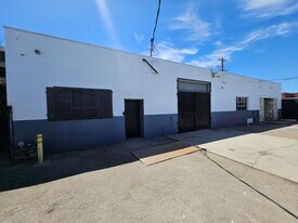 2 Warehouses - Corner Building - Warehouse
