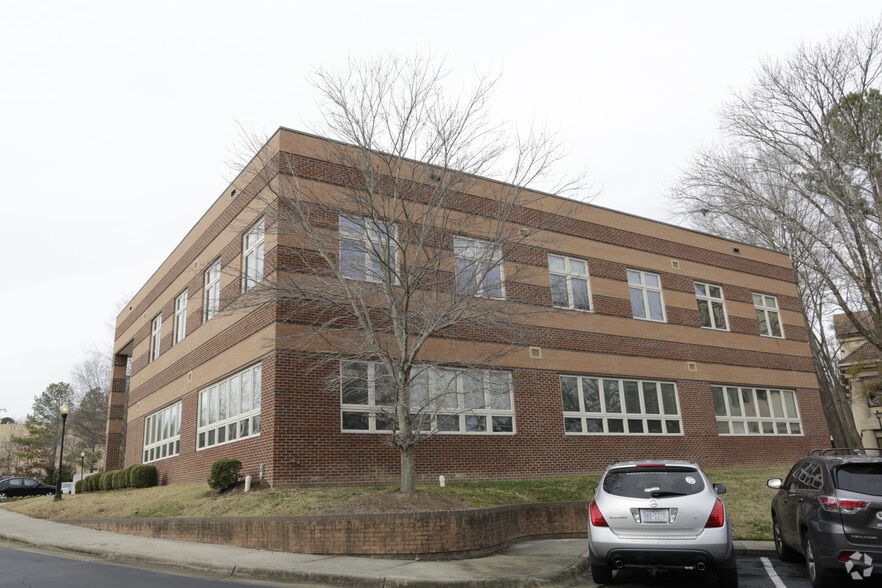 1504 E Franklin St, Chapel Hill, NC for sale - Building Photo - Image 3 of 11