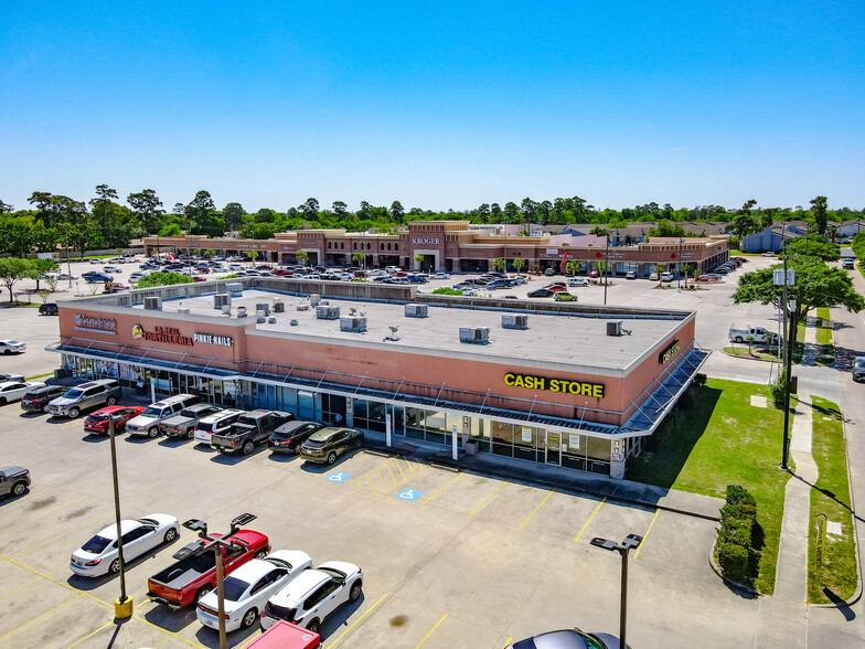 12626 Woodforest Blvd, Houston, TX for lease - Building Photo - Image 2 of 17