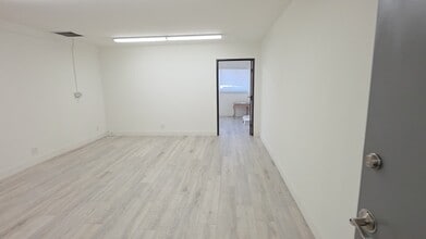 17018-17056 Devonshire St, Northridge, CA for lease - Commercial Listing Video