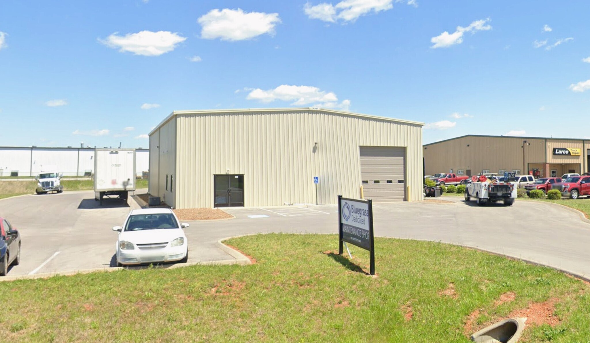260 Scotty's Way, Bowling Green, KY for lease Building Photo- Image 1 of 5