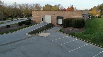 4120 Beechwood Dr, Greensboro, NC for lease Building Photo- Image 2 of 16