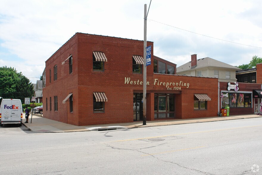 1501 Westport Rd, Kansas City, MO 64111