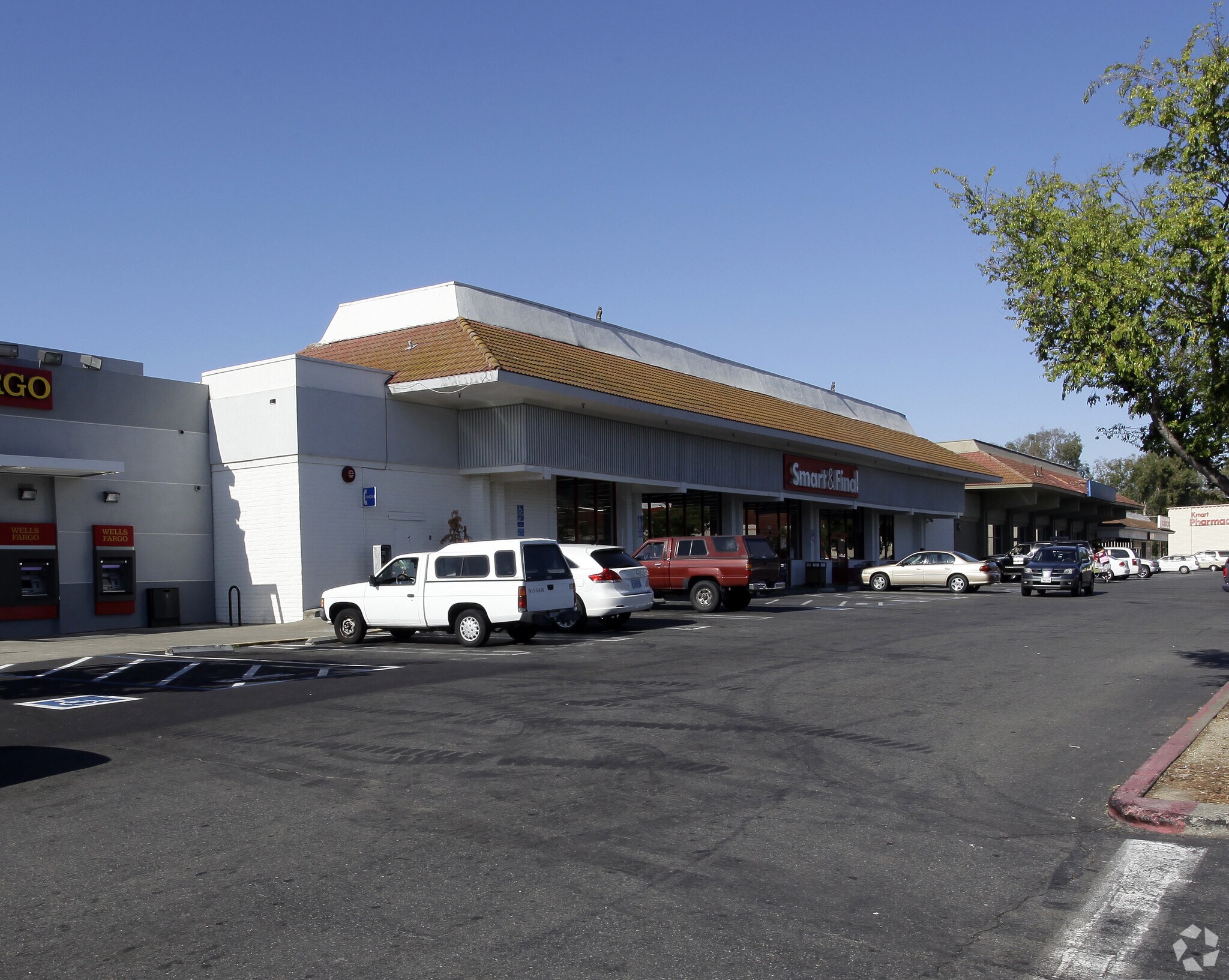 8481 Auburn Blvd, Citrus Heights, CA 95610 Retail Space for Lease