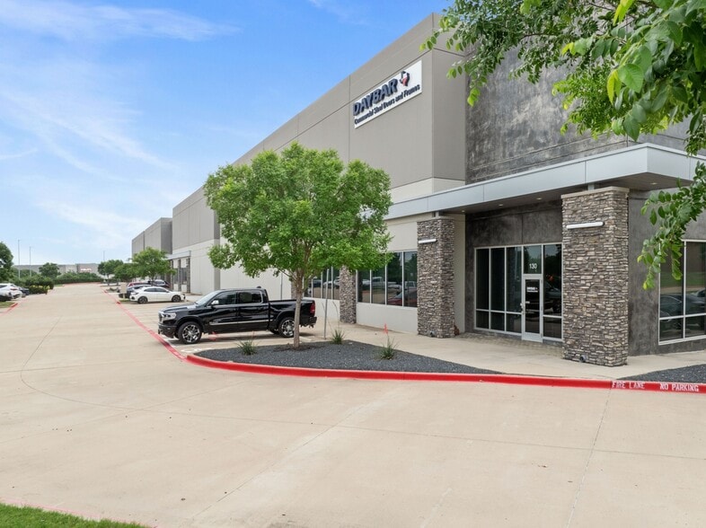 3750 W Royal Ln, Irving, TX for sale - Primary Photo - Image 1 of 1