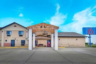 Motel 6 Percival - Commercial Real Estate