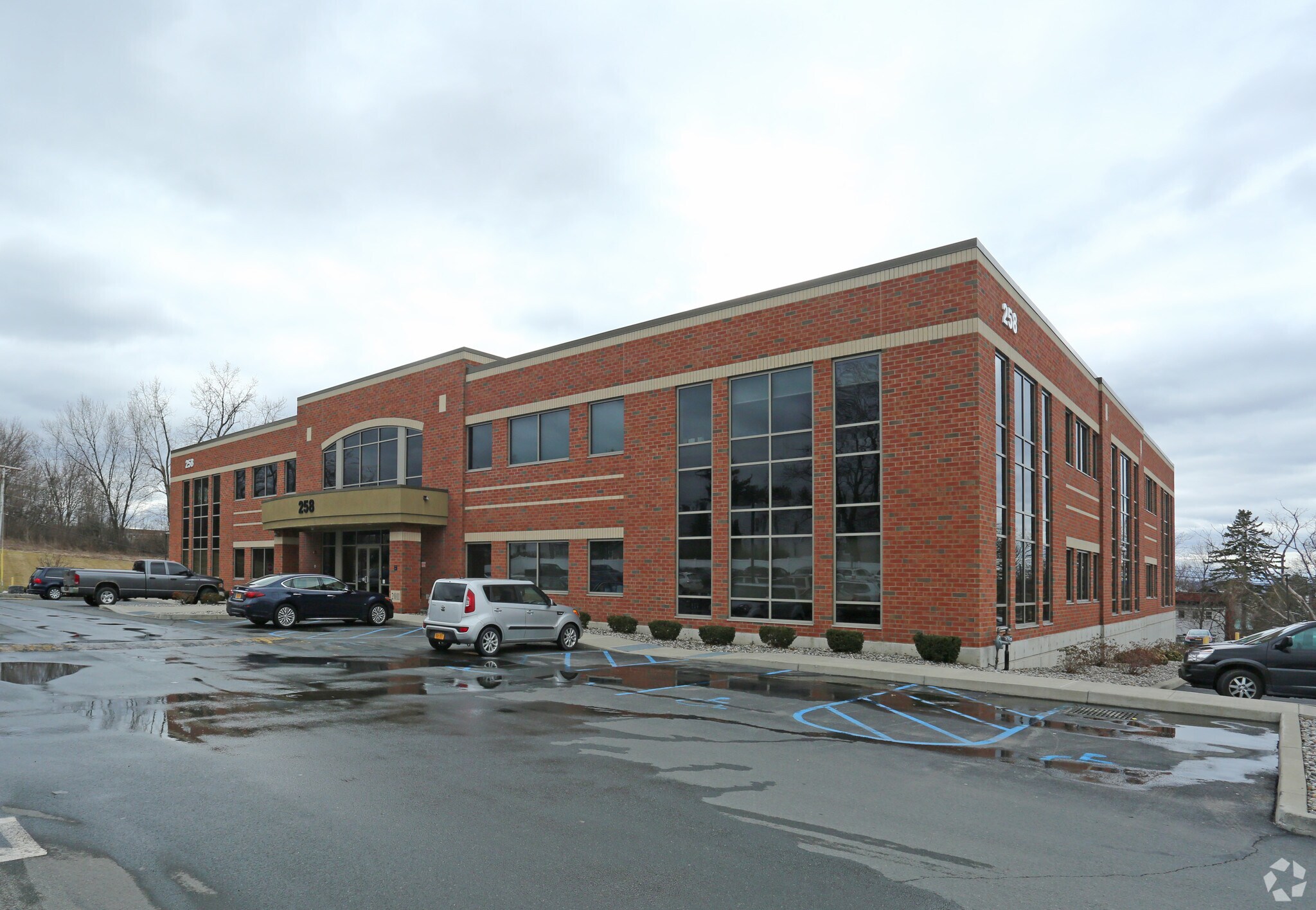 258 Hoosick St, Troy, NY 12180