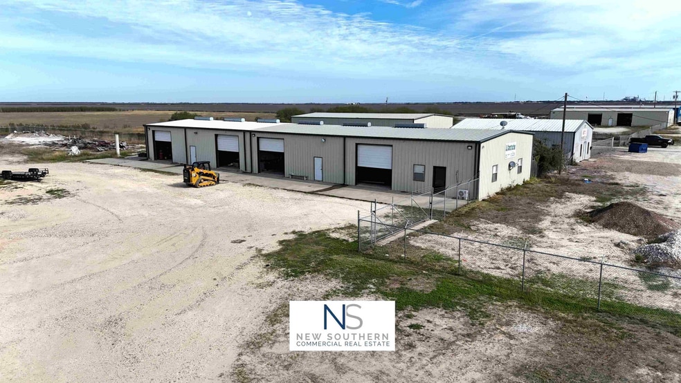 6049 E Highway 44, Alice, TX for sale - Building Photo - Image 3 of 13