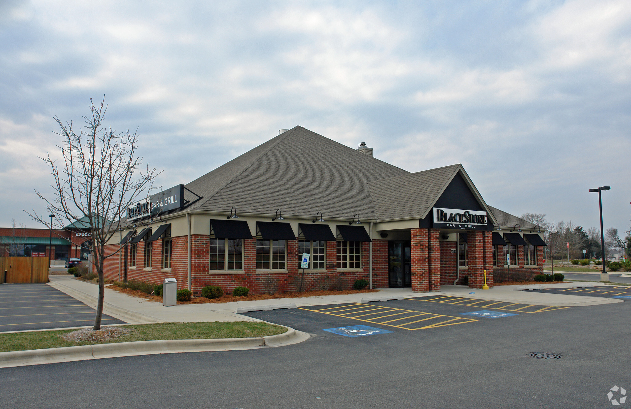 600 E Veterans Pky, Yorkville, IL for sale Primary Photo- Image 1 of 1