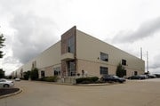 600-650 Pencader Dr, Newark DE - Warehouse