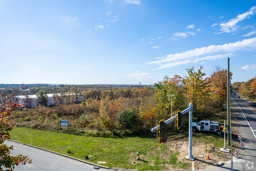 Rt 924 and Chestnut Hill Dr., Hazle Township, PA for sale - Primary Photo - Image 1 of 7