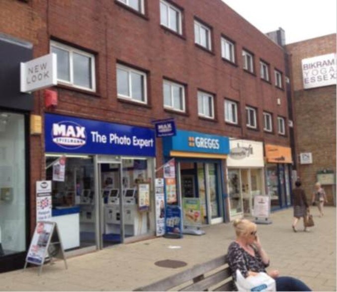 220 High Rd, Loughton for sale - Primary Photo - Image 1 of 1