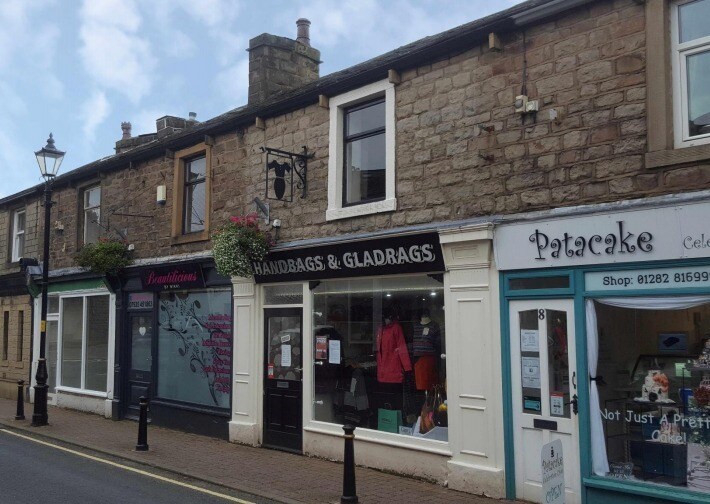 6 Rainhall Rd, Barnoldswick, LAN BB18 5AF