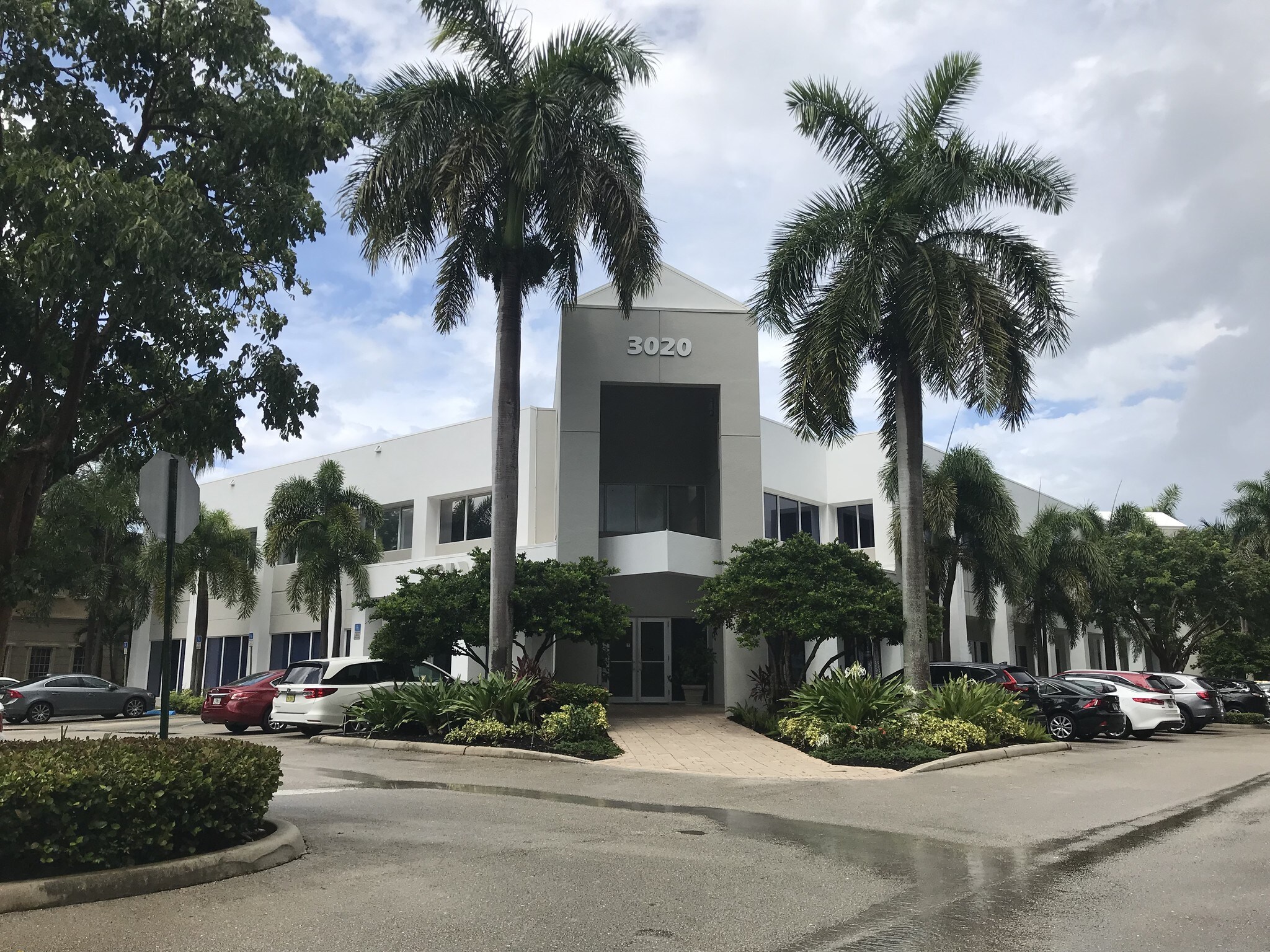 3020 N Military Trl, Boca Raton, FL for lease Building Photo- Image 1 of 12