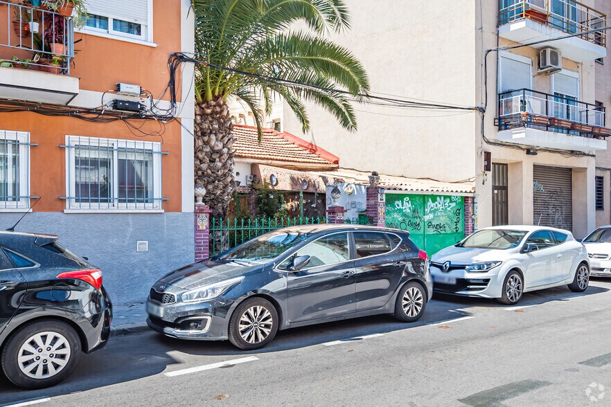 Retail in Madrid, Madrid for sale - Building Photo - Image 2 of 2