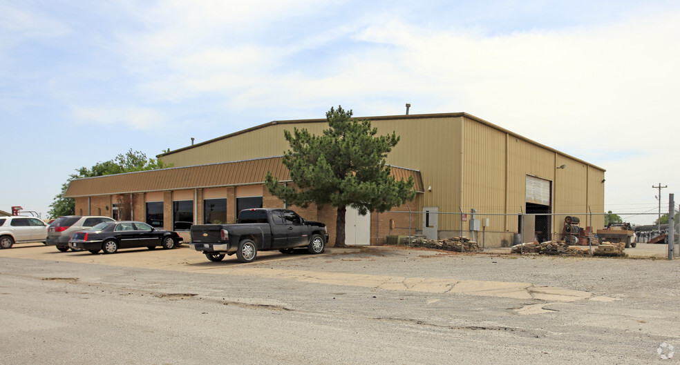 2512 Exchange Ave, Oklahoma City, OK for sale - Building Photo - Image 3 of 5