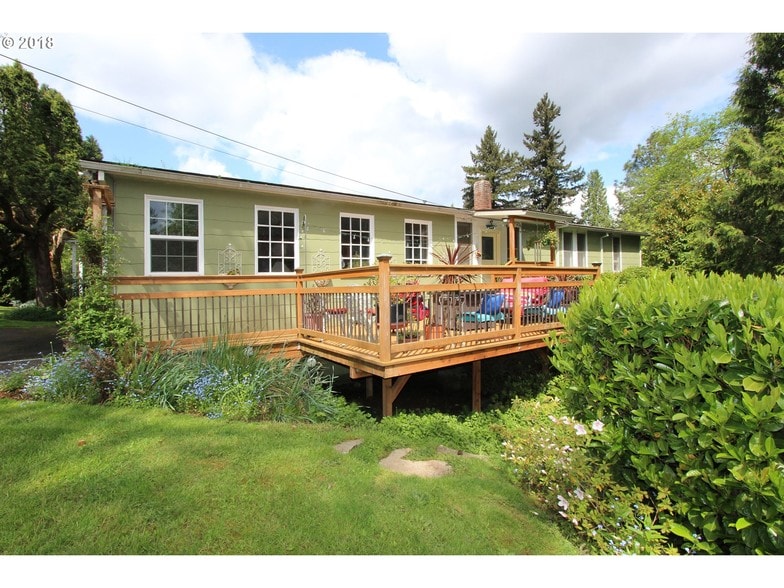 2095 Tompkins St, West Linn, OR for sale - Building Photo - Image 1 of 1