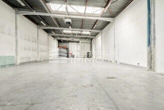 Flex in Fontenay-sous-Bois for lease Interior Photo- Image 1 of 5