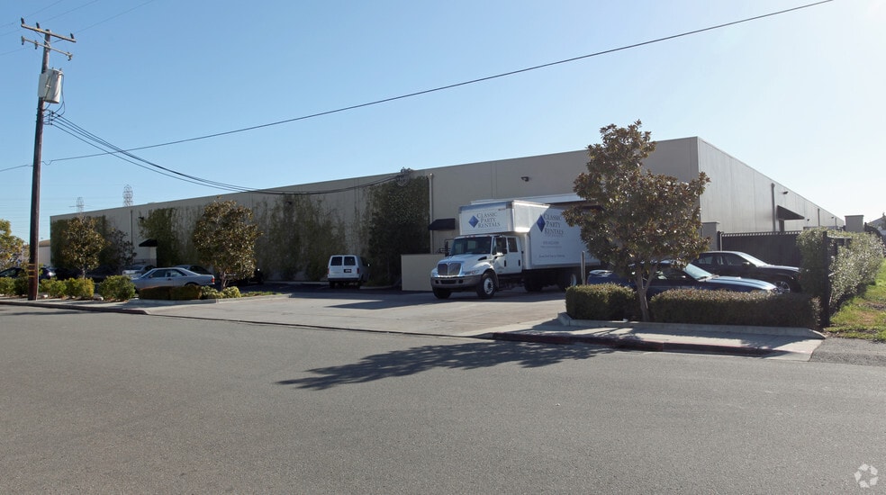 1755 Rollins Rd, Burlingame, CA for lease - Building Photo - Image 2 of 22