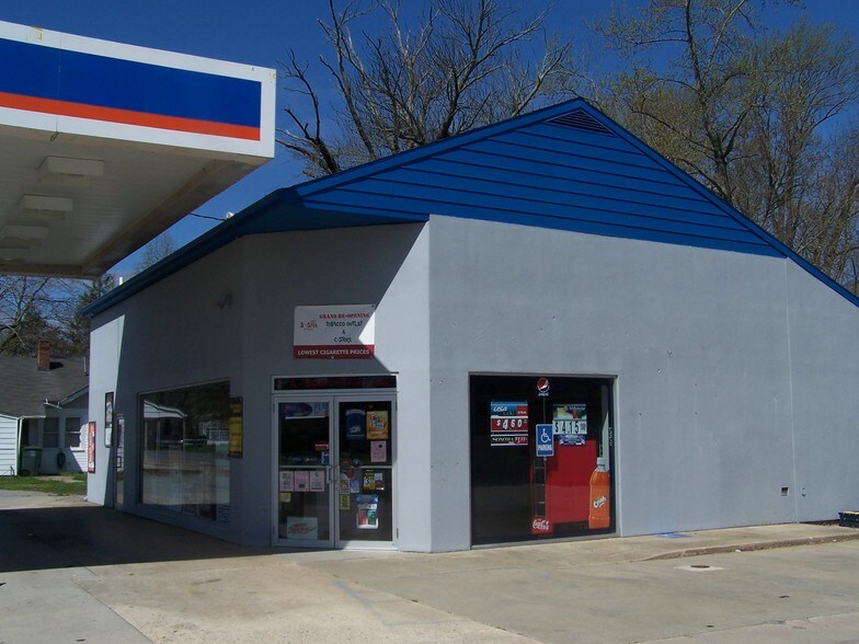 2490 Forrest Ave, Dover, DE for sale - Building Photo - Image 1 of 1